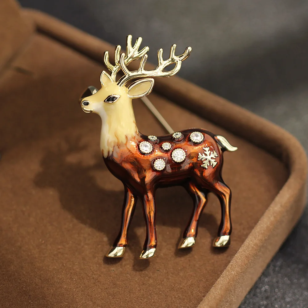 

Xmas Deer Brooch, Exquisite Three-dimensional Versatile Animal Pin, Christmas Holiday Gifts