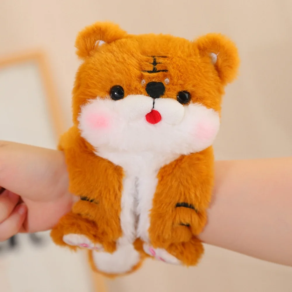 Pulsera de bofetada de dinosaurio, serie de muñecos de peluche de dibujos animados de perro, pulsera de bofetada, bonita pulsera de peluche, decoración de juguete de peluche