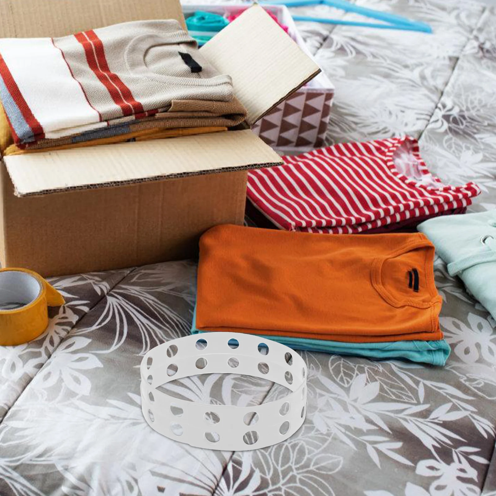 

12 Pcs Porous Plastic Clothes Hanger Strip Closet Organizer Connectors Props Display Strips Garment