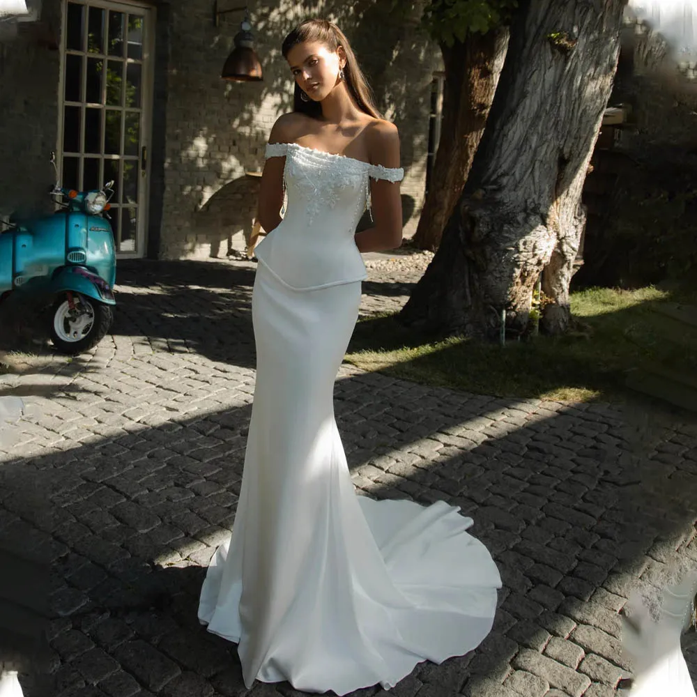 

Charming Satin Two-Piece Wedding Dress with Embroidered Corset And Two Straps Fitted Bridal Gown for Women