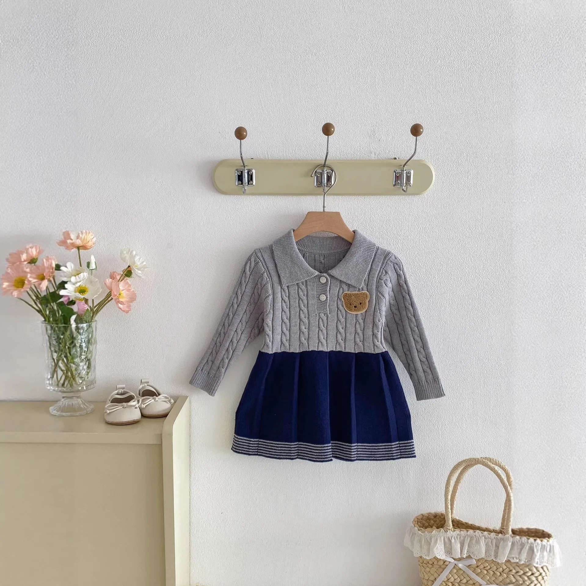 Girls' Dress Spring 2026 New Style College Style Children's Princess Skirt Knitted Woolen Skirt Women's Treasure Skirt