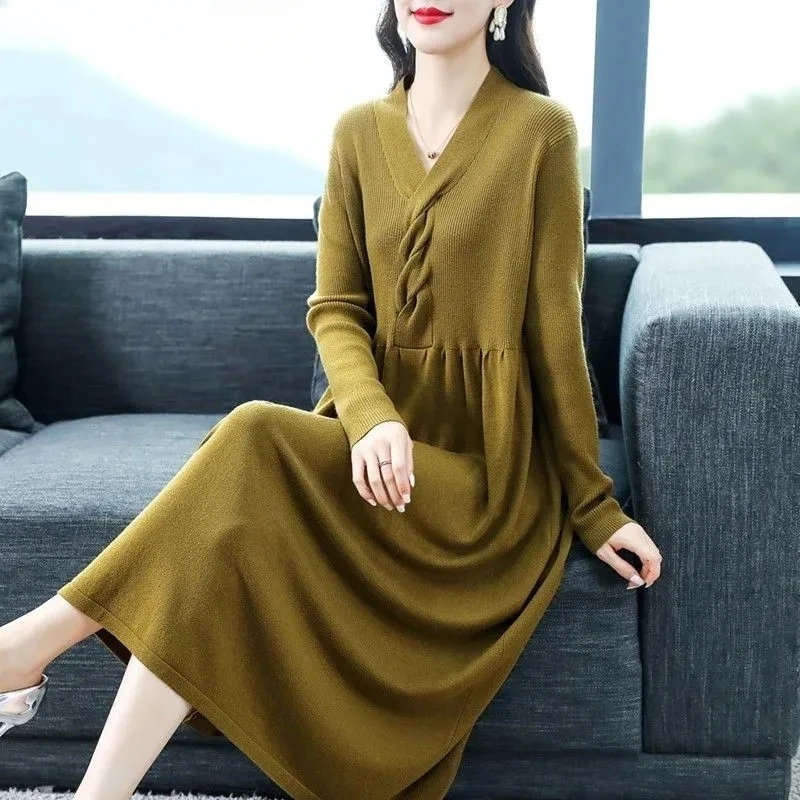 

Thick V-neck Knitted Midi Dress Loose Knitwear Bottoming Dresses Fall Winter Korean Vestido Women Elegant Sweater Robe F278