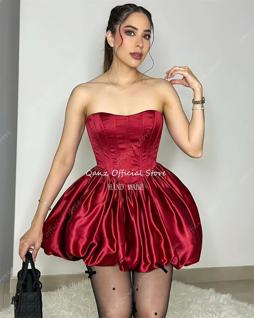 Qanz Burgundy Short Homecoming Dresses Sexy Backless Satin Bones Mini Vestidos De Graduación Party Prom Dresses 2025 Customized