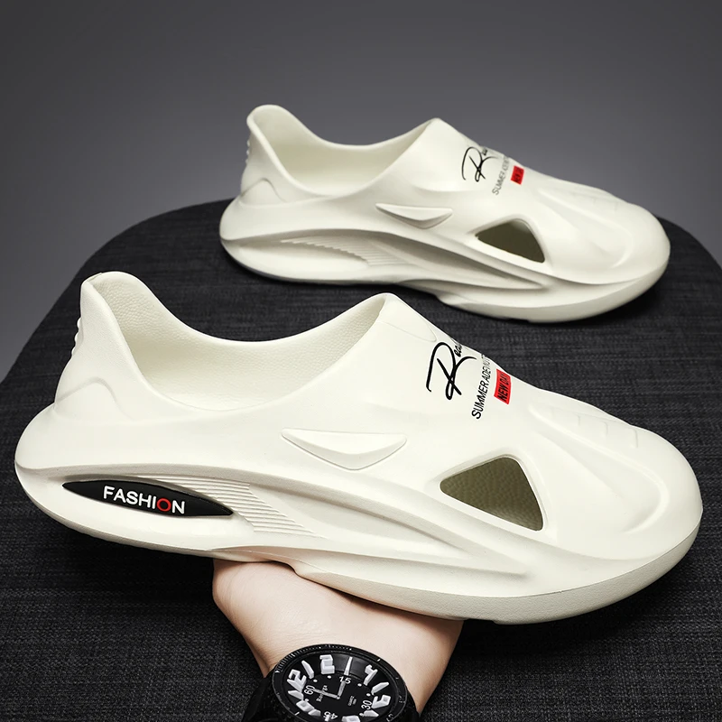 

Men's Summer Outdoor Wear Anti-Slip Wear-Resistant Toe Cover Sandals Breathable Hollow out Design Sporty Feeling Slip-On Shoes