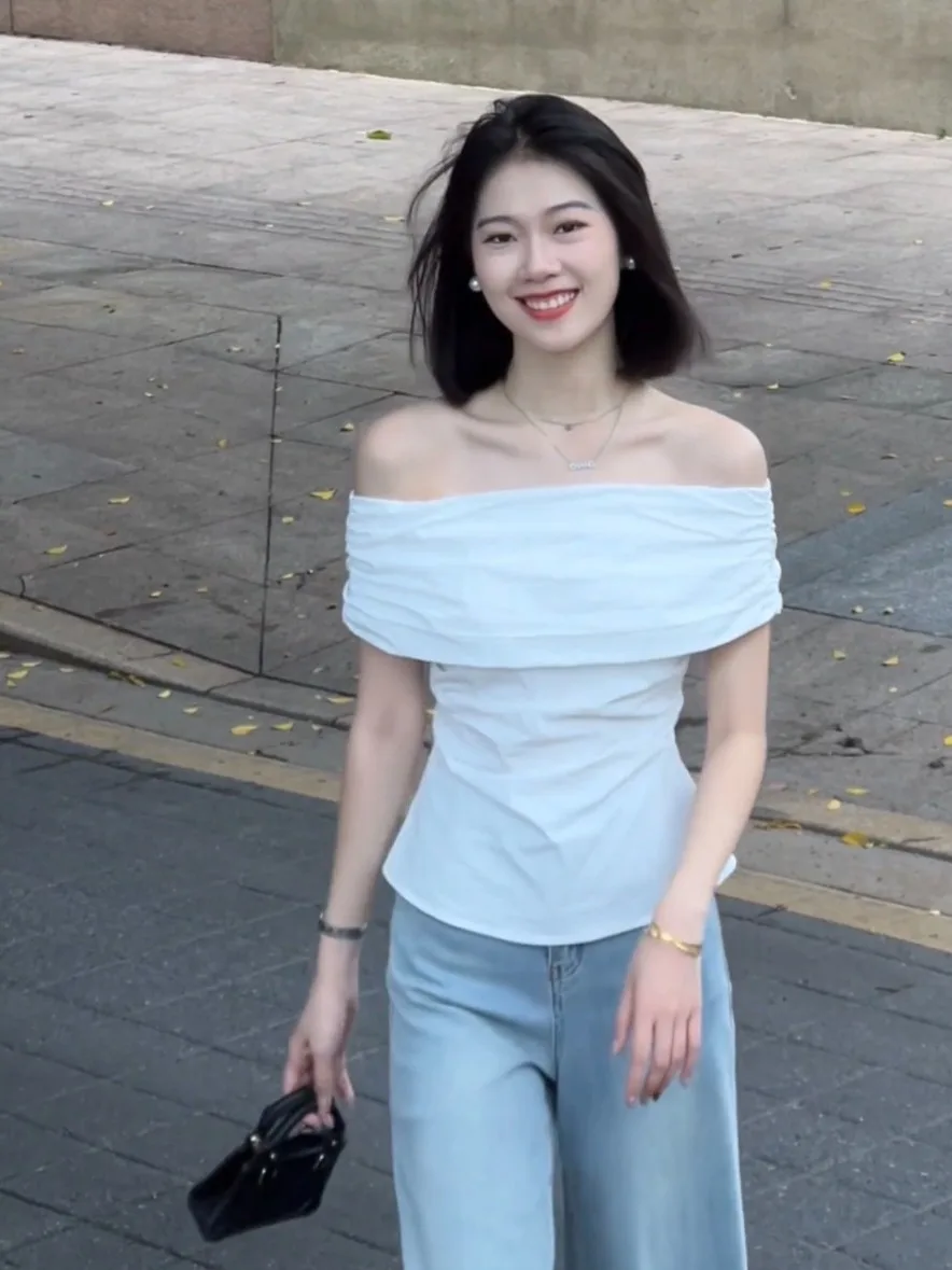 

Белая женская летняя блузка с открытыми плечами и коротким рукавом, новый стиль, с плиссировкой на талии, универсальная, повседневная, из смесового хлопка и полиэстера