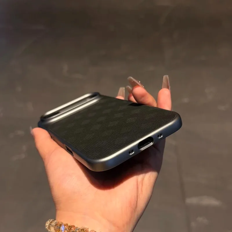 Modne etui na iPhone Air, matowe, tkane, w kratkę, z powłoką galwaniczną na ramce, obudowa na telefon iPhone Air, odporna na wstrząsy, z bumperem. — zdjęcie produktu 3