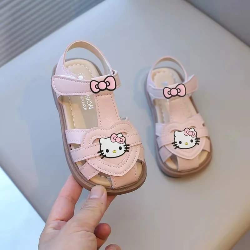 

Новые детские тапочки Sanrio Hello Kitty на мягкой подошве с застежкой-липучкой, летние модные пляжные туфли, сандалии, обувь с героями мультфильмов, обувь с защитой носка