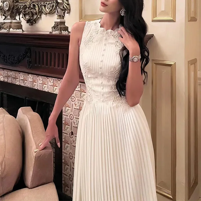 ファッション刺繍プリーツドレス女性のノースリーブかぎ針編みフラワー中空アウトステッチホワイトウエディングパーティーローブ Vestidos