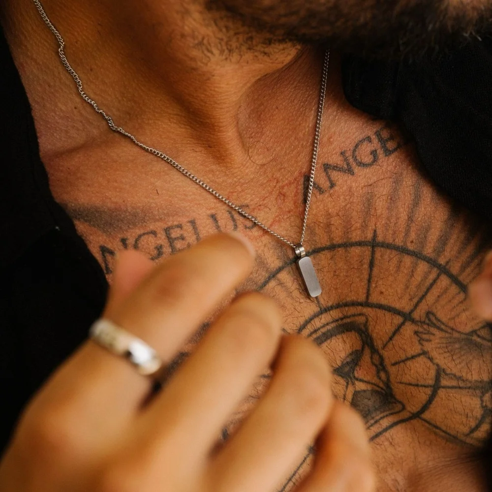 Einfache Edelstahl gebürstet Handwerkskunst kleine Tag Halskette Retro Männer Anhänger Halskette Mode Titan Stahl Schmuck
