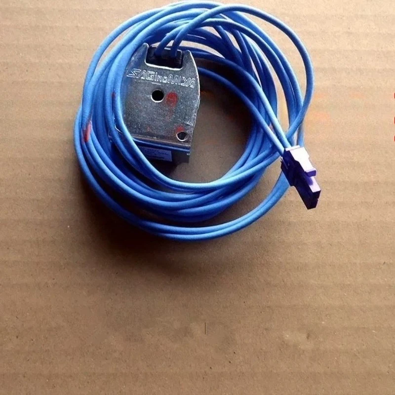 ダイキンエアコン用-4方向バルブコイル-rhxyq16sy1-v33sa52073-23
