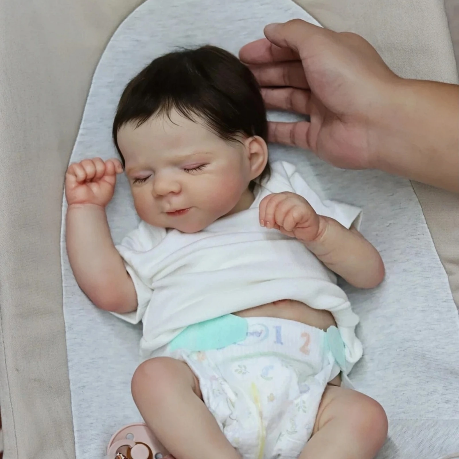 

Реалистичная готовая кукла Bebe Reborn 48 см — 19-дюймовая силиконовая виниловая кукла для девочек, игрушка ручной работы — идеальный рождественский подарок для девочек