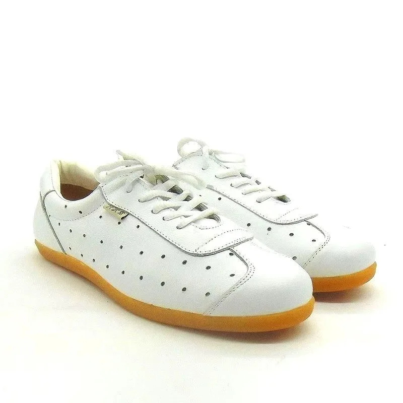 

Summer Martial Arts Shoes Men Women Leather Tai Chi shoes Unisex Fretwork Leather Wushu Shoe Couples Wearable Taiji Shoe