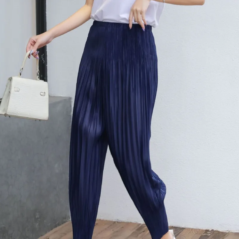 

DUOSHA 2023 Spring High Elastic Waist Trousers Women's Pleated Harem Pants Casual Loose Pockets Fold Solid Color Pants 2C396