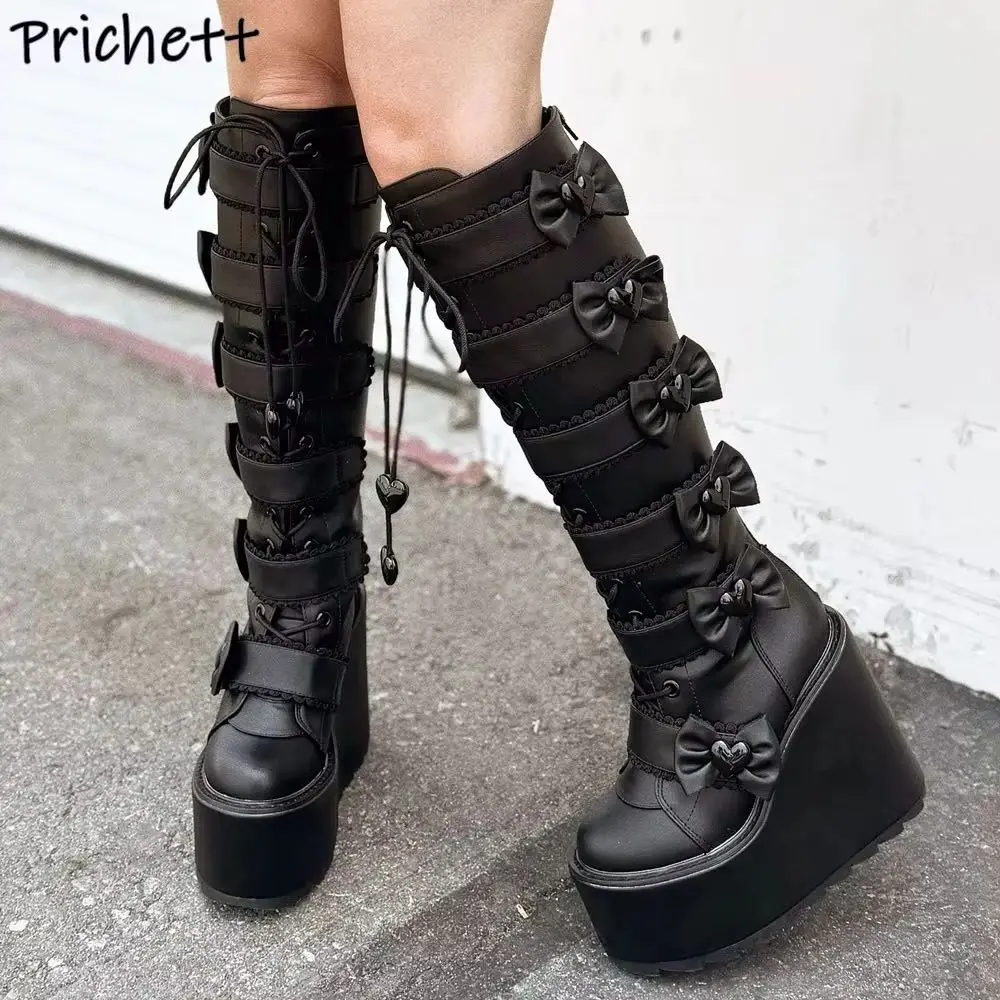 Schwarze Spitze-Schmetterlingsknoten-Stiefel, Plateau-Keile, dunkles Punk, Kreuz gebunden, Schnürstiefel mit mehreren Schnallen, solide, süße, coole Damenschuhe