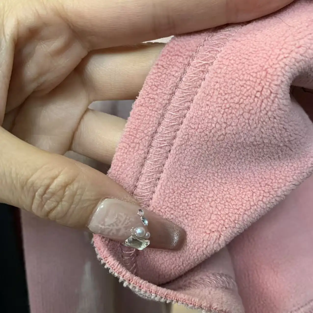 أزياء العلامة التجارية الخريف الشتاء الصوف المطرزة الكرتون الشباب فضفاض أزياء جولة الرقبة البلوز أعلى الوردي المتضخم قمم #5