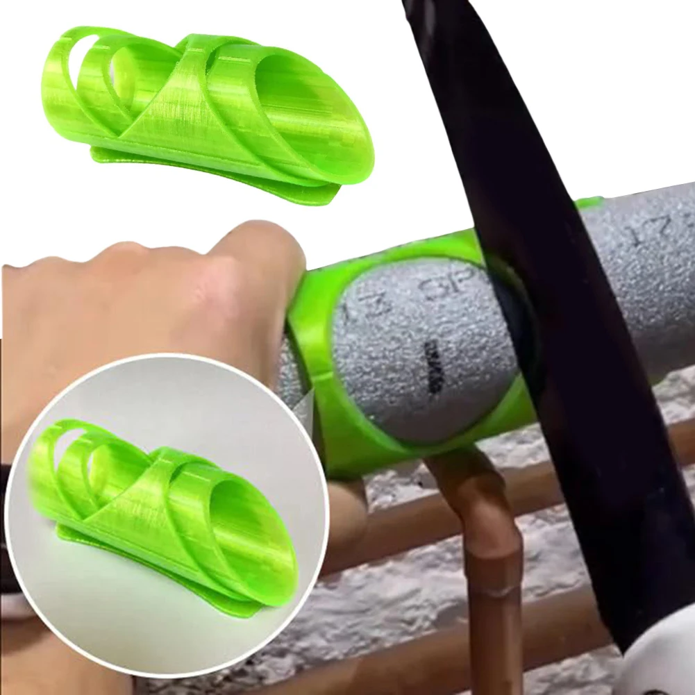 

3pcs Foam Pipe Cutter Tool Foam Pipe Insulation Cutting Guide Tool 15mm 22mm 28mm Insulation Clip Suitable for Pipe Insulation