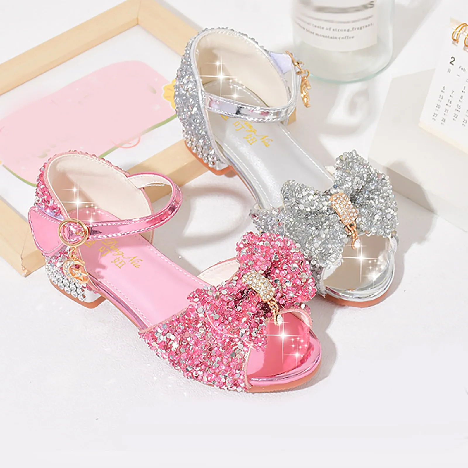 

Water Sandals for Girls Girls High Heels New Shiny Bow Little Girl Crystal Shoes Summer Princess Walking Sandals for Baby Girl