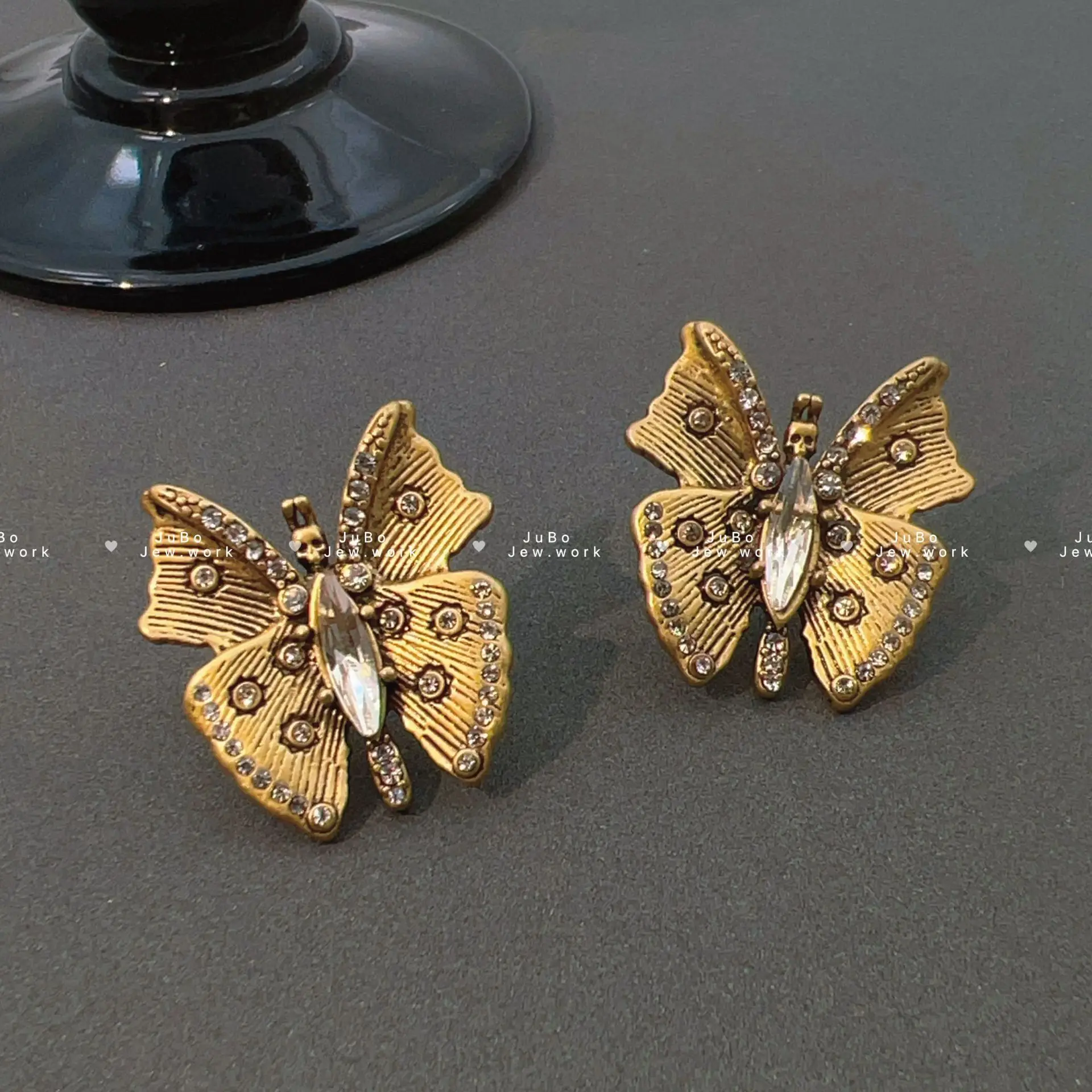 Vintage Skull Earrings Retro Jewelry Bronze Ghost Hand Exaggerated Earrings Punk Ring Necklace