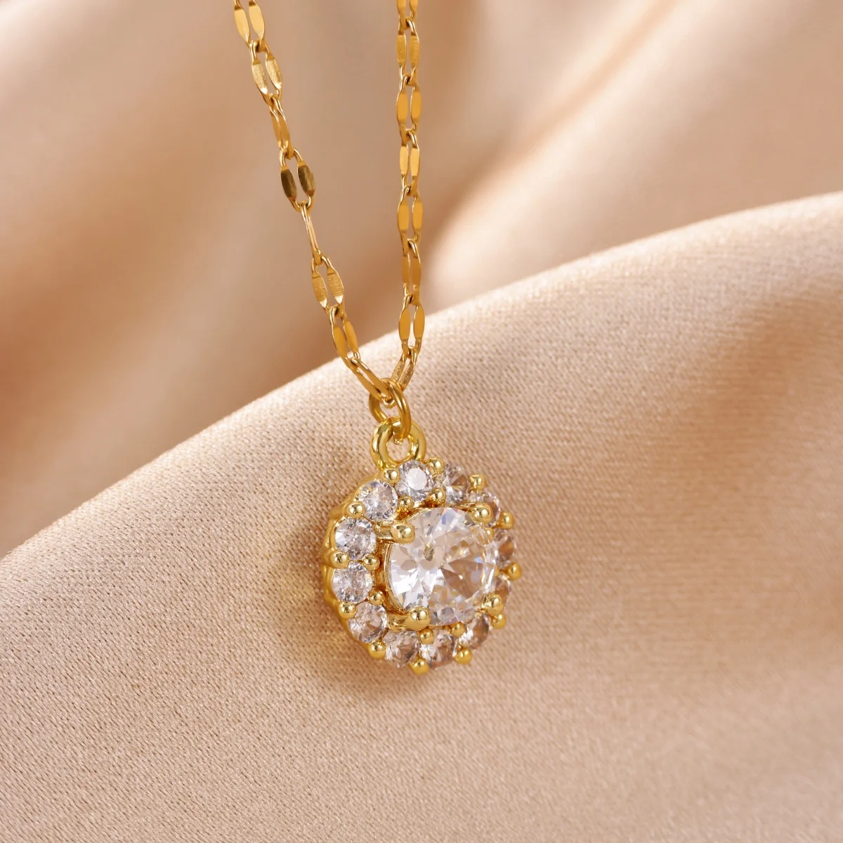 Zirkon-Kristall-Anhänger-Halskette für Frauen und Mädchen, goldfarben, Kupfermetall-Halskette, luxuriöser Schmuck, Halsband, Party, Geburtstagsgeschenke