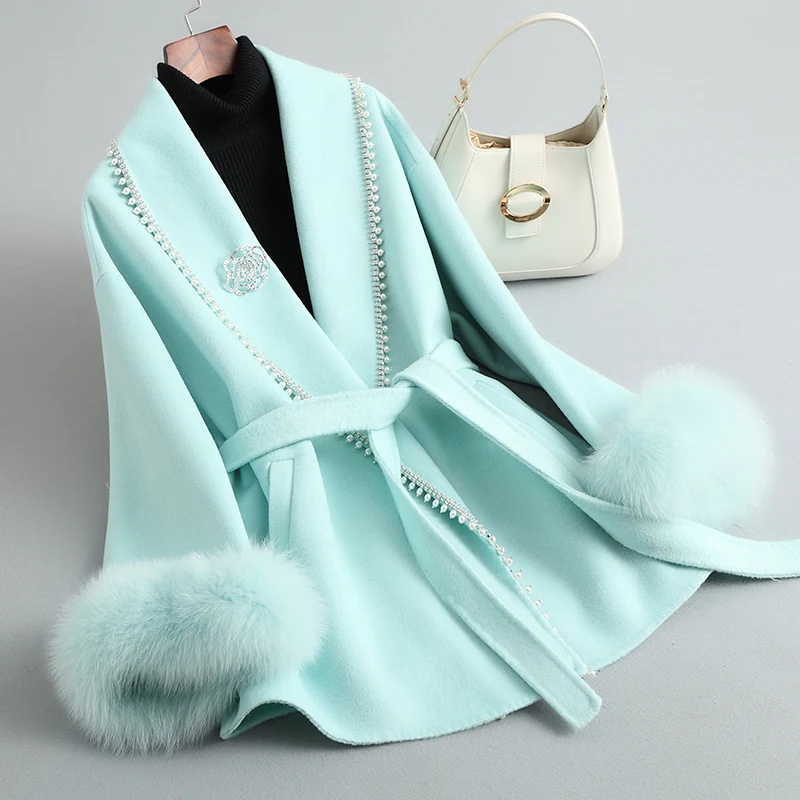 

2023 New Classic Style Woolen Coat Double-Faced Woolen Overcoats Fox Fur Cuffs Leather Fur Clothing Pearl Diamond Mid-Length