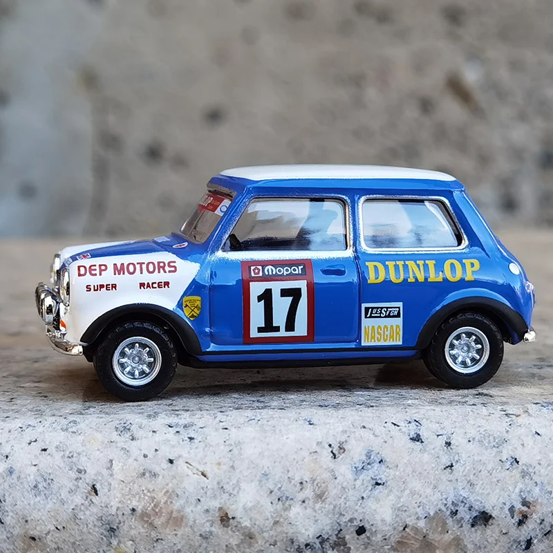 Коллекционная модель автомобиля carрама 1:43 для BMW Mini Cooper, подарок для друзей и родственников