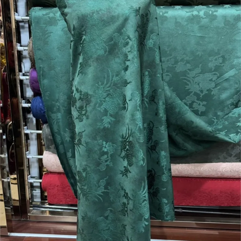 Schwere doppelte Satin-Rayon-Jacquard-Gaze, 40 Momme, dicker Stoff für Männer und Frauen, universeller, mit Baumwolle gepolsterter Cheongsam