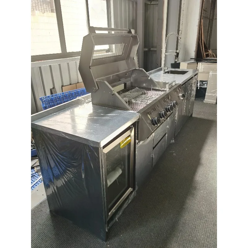 Standard Size Factory Direct 3 Meters 304 Stainless Steel Outdoor BBQ Kitchen Island Cabinets for Villa Customized