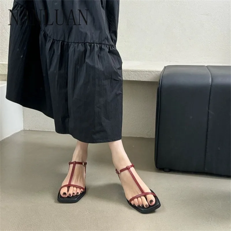 

2024 Boutique Summer Hot Selling Sexy Women's Sandals New Solid Color Non-slip Women's Shoes Fashionable Outdoor Trendy Sandals