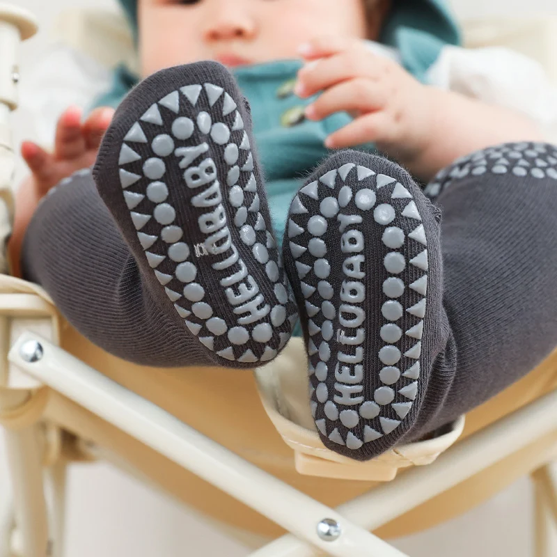 Calcetines antideslizantes hasta la rodilla para bebé, calentadores de piernas con cojín para el codo, protectores para gatear, seguridad para niños