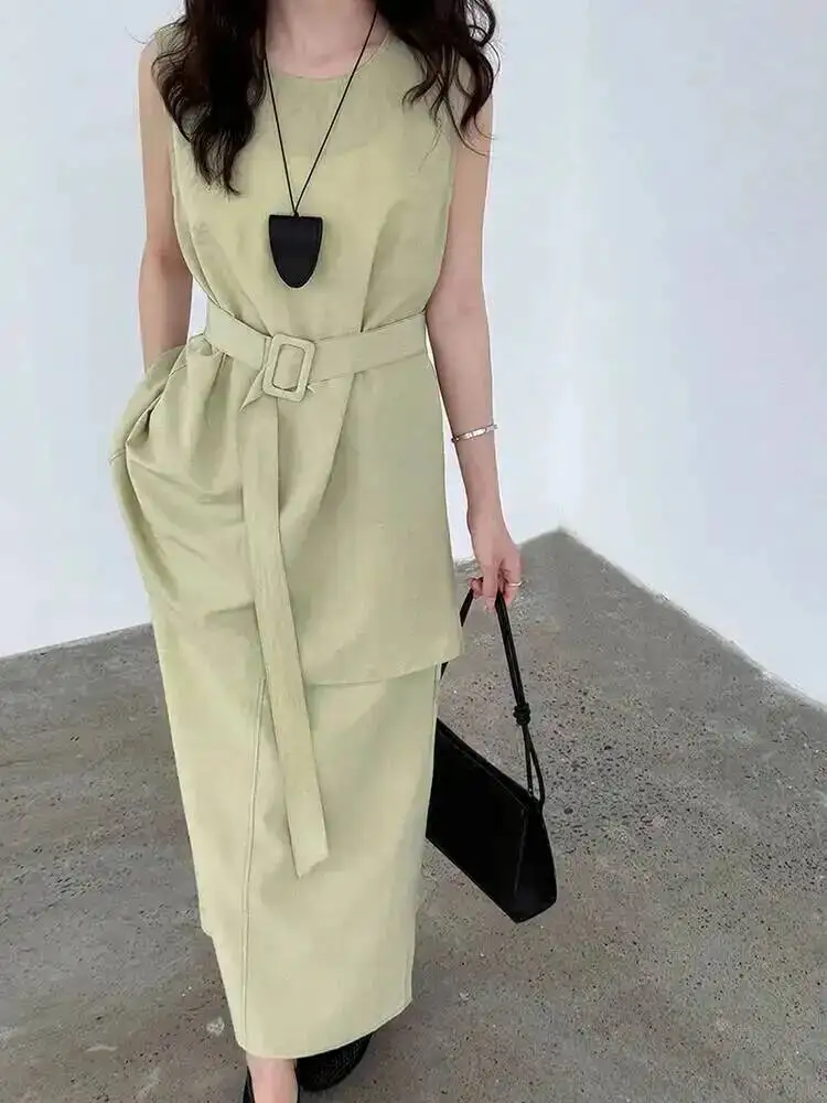 Top Green Tank Half-body Skirt Two Pieces Suit New Round Neck Sleeveless Women Fashion Spring Autumn 2026 AO9C