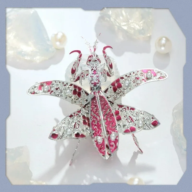 

DIY 3D Puzzle Metal Toys for Girl Birthday Present Gemsect Mantis Animal Model Easter Decorative Brooch Kits for Children Gifts