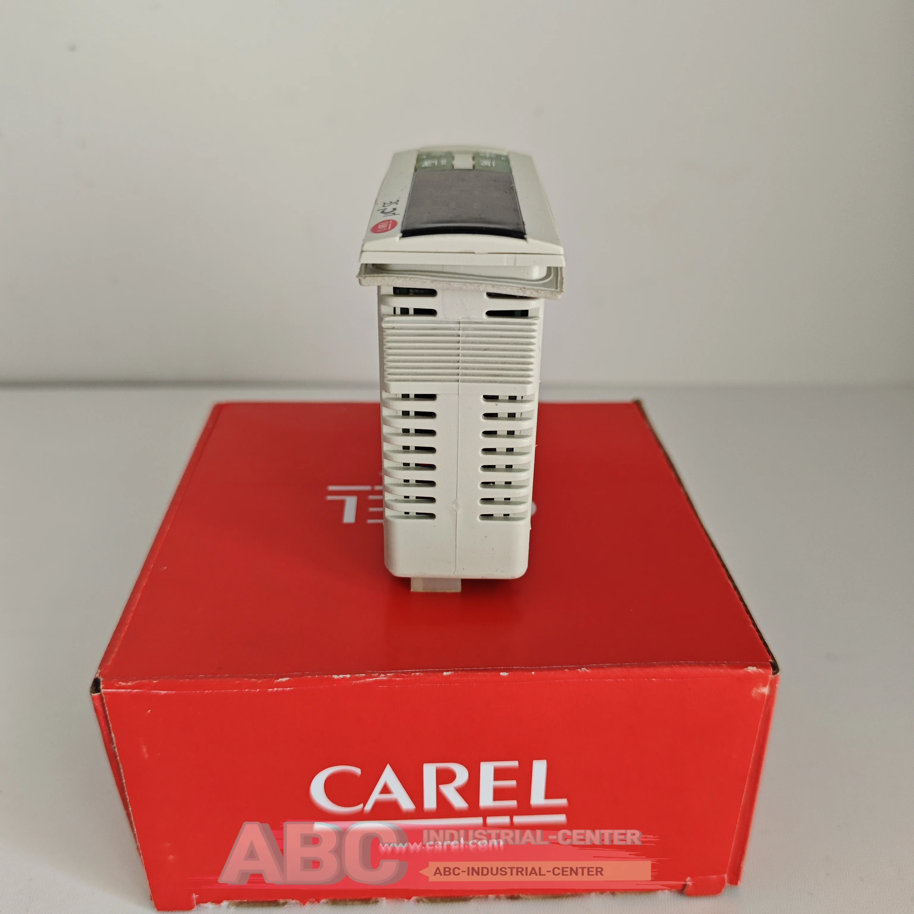 MCH2000001 新品箱入り温度コントローラー