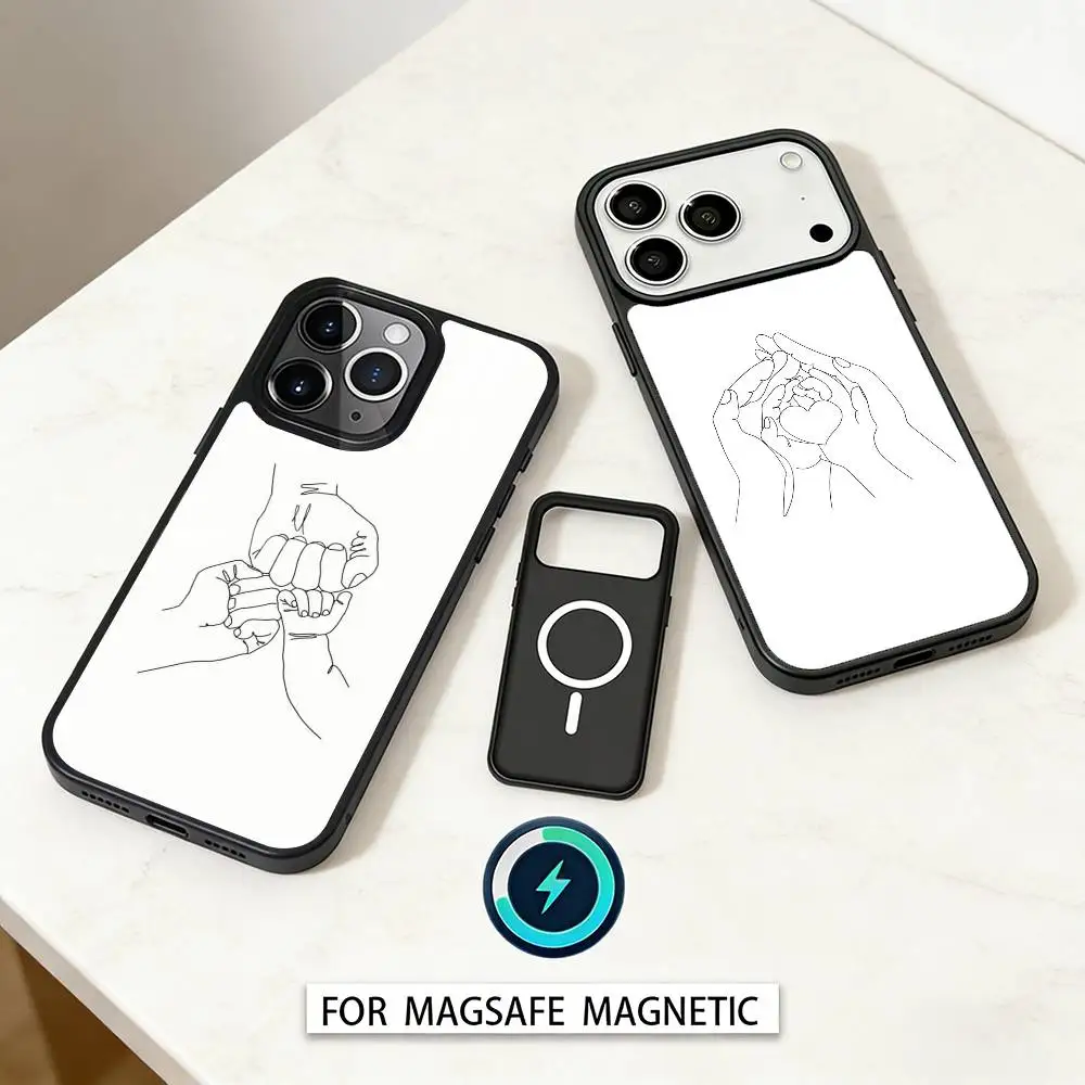

M-Mom Daughter Son Dad Hold H-Hands Phone Case For iPhone17,16,15,14,13,12,Pro,Max,Magnetic For Magsafe Wireless Charging