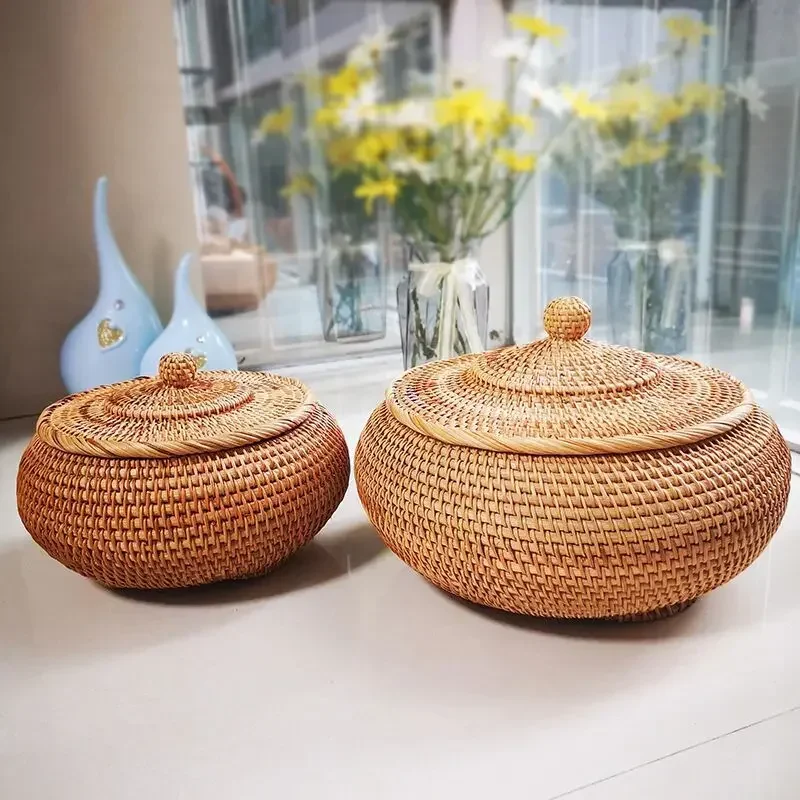 

Retro Hand-Woven Storage Basket Simple Rattan Storage Boxes with Lids Jewelry Tea Set Storage Boxes Household Items Organizer