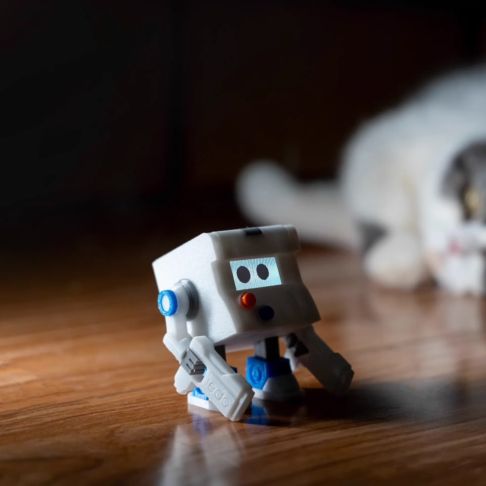 Xiaozhi Ai Game Boy Robot Voice Awakening Intelligent Voice Robot Personality Customization Deepseek Robot Pet Kids Gifts