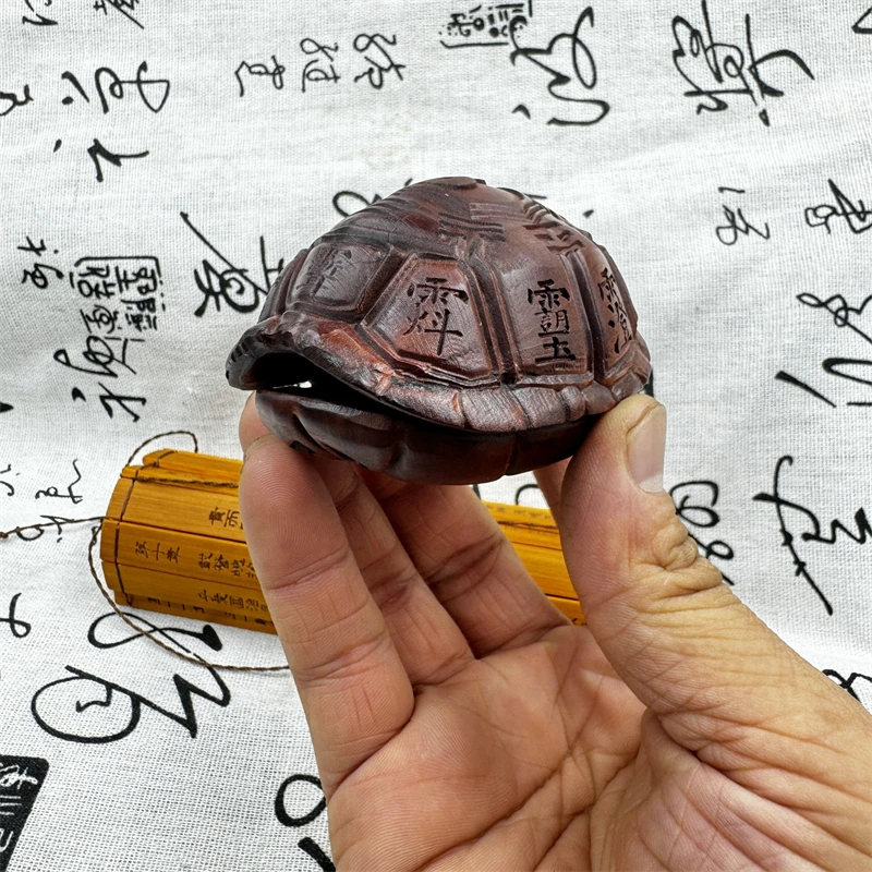 

Made from Sacred Lightning Strike Wood，Traditional Chinese Tortoise Shell Divination Kit with Bagua Plate