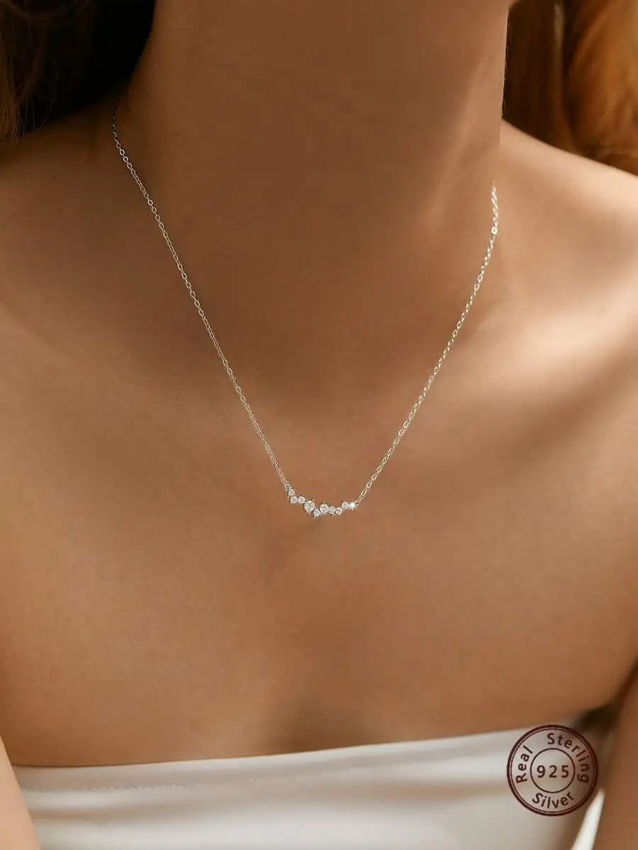 

Minimalist Shiny Cubic Zirconia Pendant Necklace For Women