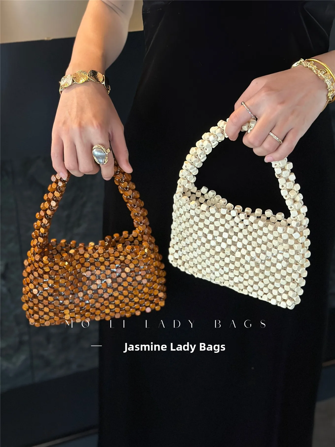 

New Chinese Style Wooden Bead Woven Handheld Women's Bag 2026 Novelty Design Hollow Versatile Single Shoulder Bag