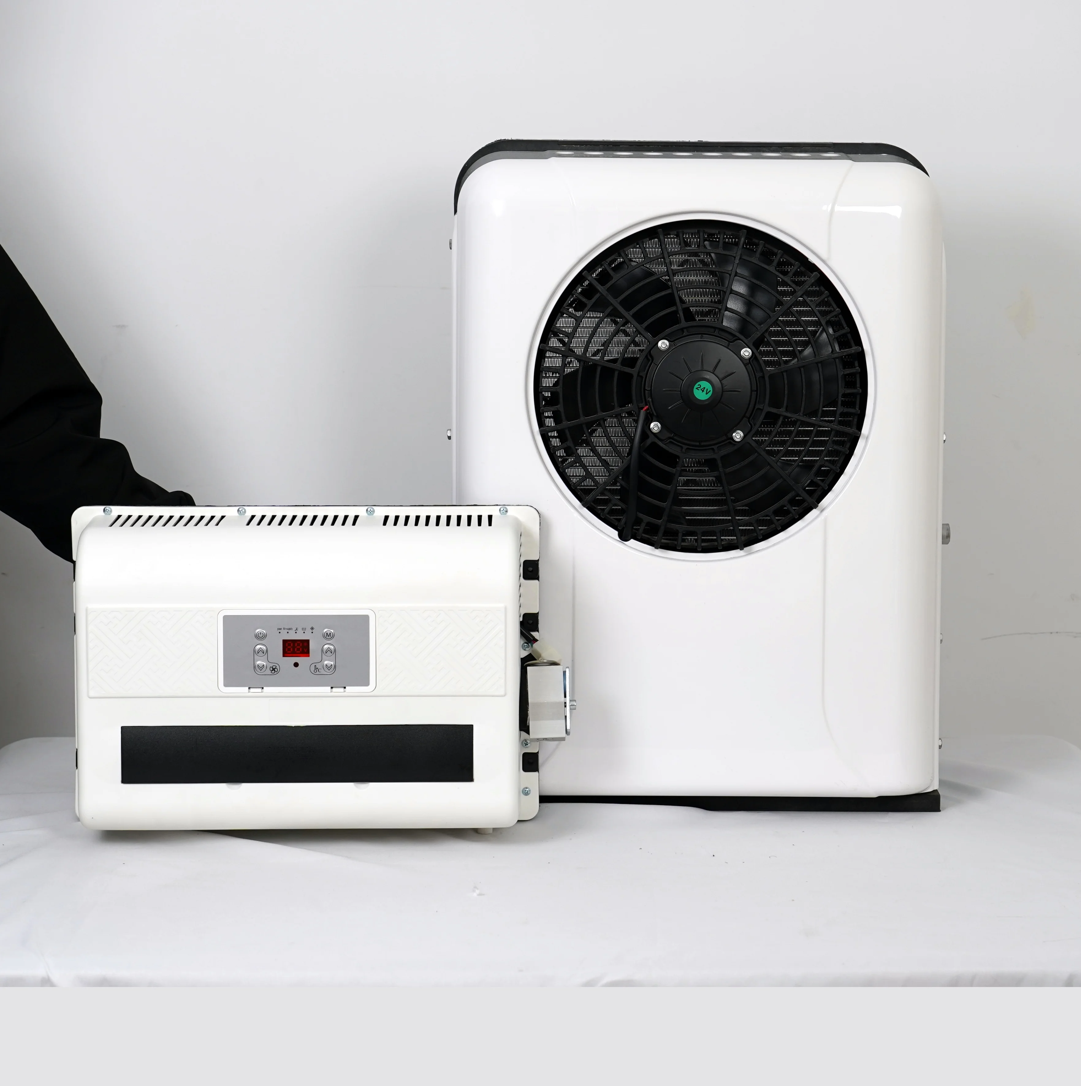 AC Mobil 12V AC Truk 24V AC Parkir untuk RV