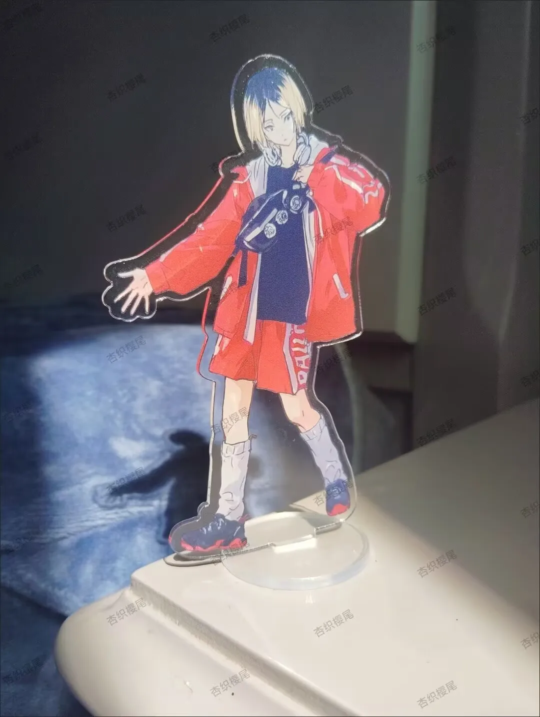 하이큐!! 아크릴 양면 이중층 스탠딩 사인 '외로운 발톱 연마, 검은 꼬리 철랑' 데스크탑 장식