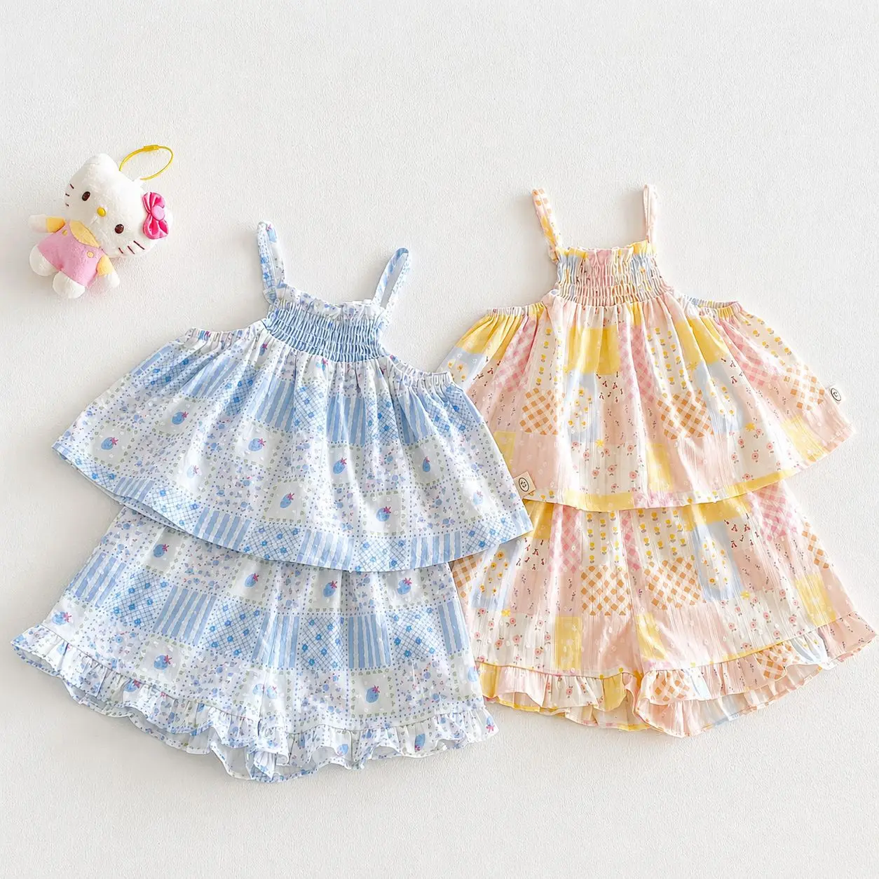 girls'-fashion-floral-set-2026-new-summer-baby-style-full-print-strap-top-lace-shorts-two-piece-set