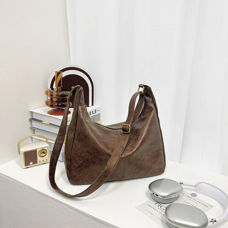 

Retro Leather Tote Bag, Casual Commuting Large-Capacity Commuting Crossbody Shoulder Bag