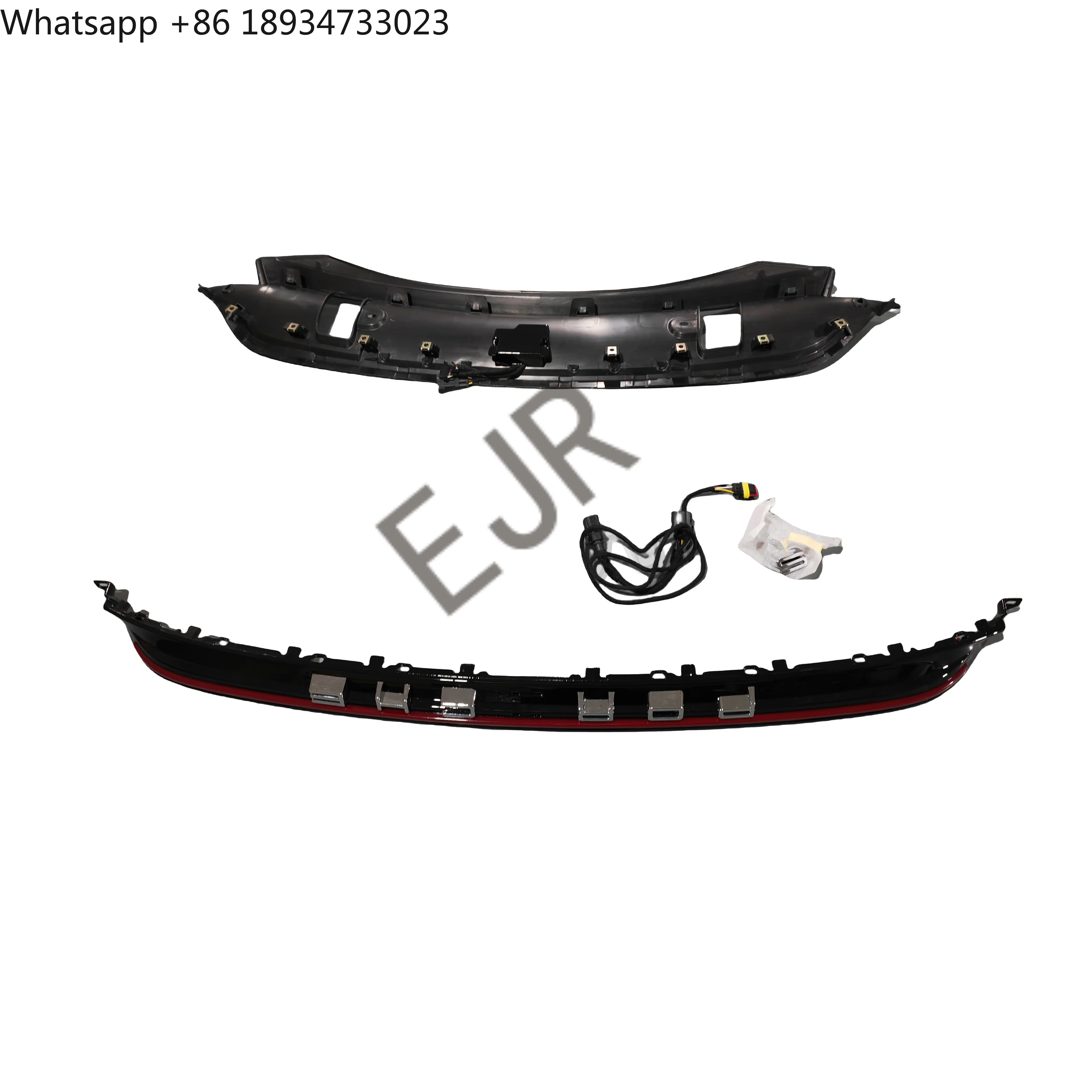 

Подходящие для переоборудования 16-23 моделей Porsche 718 задние фонари с динамическими LED-подсветкой и последовательными поворотниками.