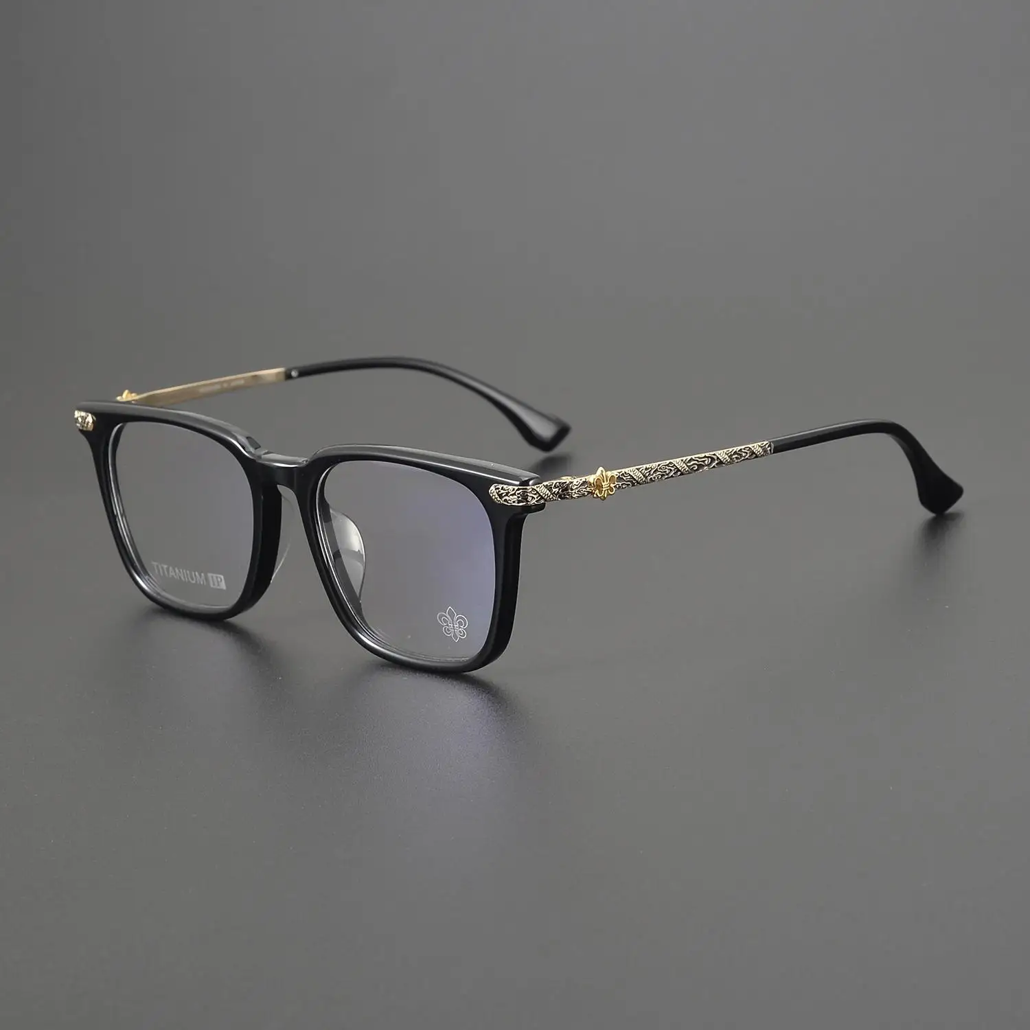 Top Designer Dragon Print Men Glasses Frame Women Fashion Classic Pure Titanium Personality Square Luxury Prescription Glasses