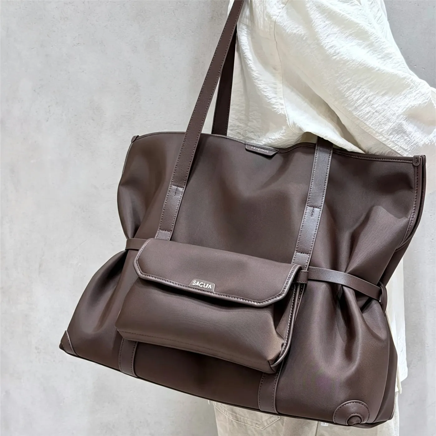 borsa-a-tracolla-in-nylon-impermeabile-ideale-per-gli-spostamenti-quotidiani-con-grande-capacita-adatta-per-laptop-da-156-pollici-stile-casual-borsa-da-donna