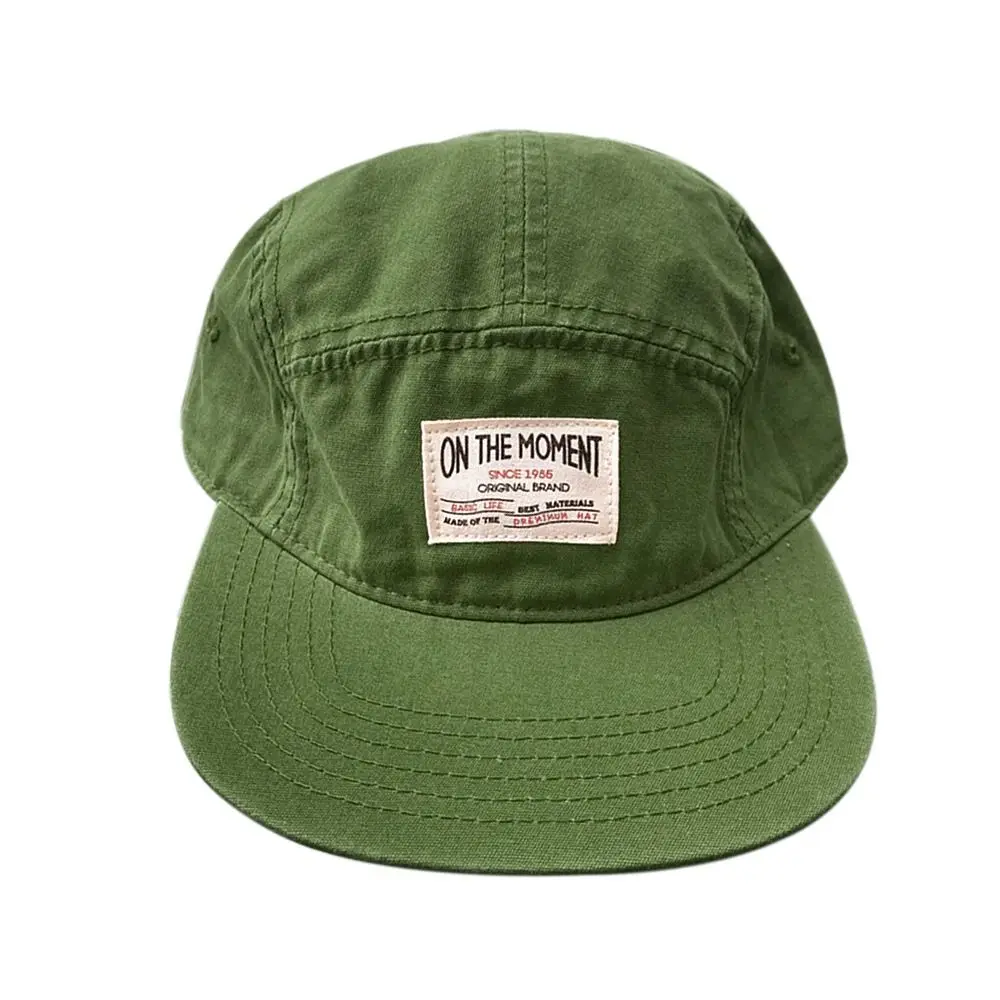 

Fashion Adjustable On The Moment Letter Hat Breathable Soft Label Short Brim Hat Ventilate Solid Color Peaked Cap Woman