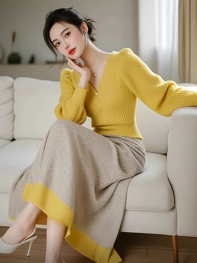 Autumn and winter new socialite temperament casual suit V-neck long sleeved knitted top+skirt two-piece set