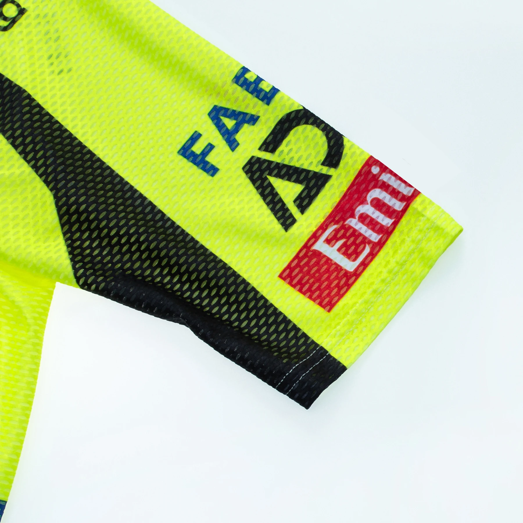 Веломайка для команды 2026 UAE – обзор и цена Cycling Gear Uae