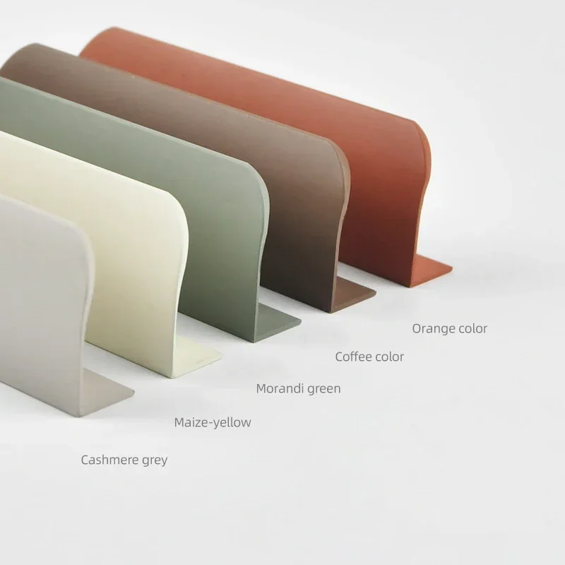 隠しハンドルワードローブキャビネット、モダンでシンプルなカシミアグレーキャビネットドア、パンチングなし、ミニマリストファイブゴールドドアハンドル