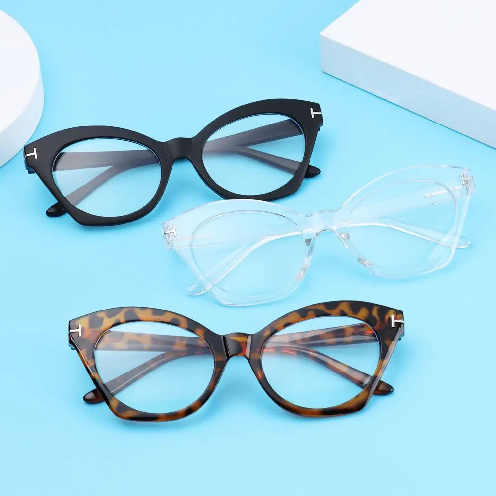 Neue Cat Eye Dreieck Rahmen Anti-Blaulicht Brille klassische Männer Frauen lesen Brillen Retro quadratischen Rahmen transparente Brillen